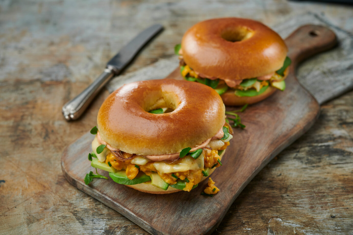 Scrambled Egg & Avocado Brioche Bagel – St Pierre USA